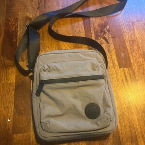 Ted Baker London “Thomas” Paper Touch Flight Bag – Crossbody – Great Condition